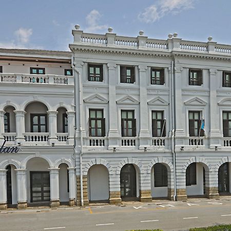 Royale Chulan Penang Hotel Джордж Таун Екстериор снимка