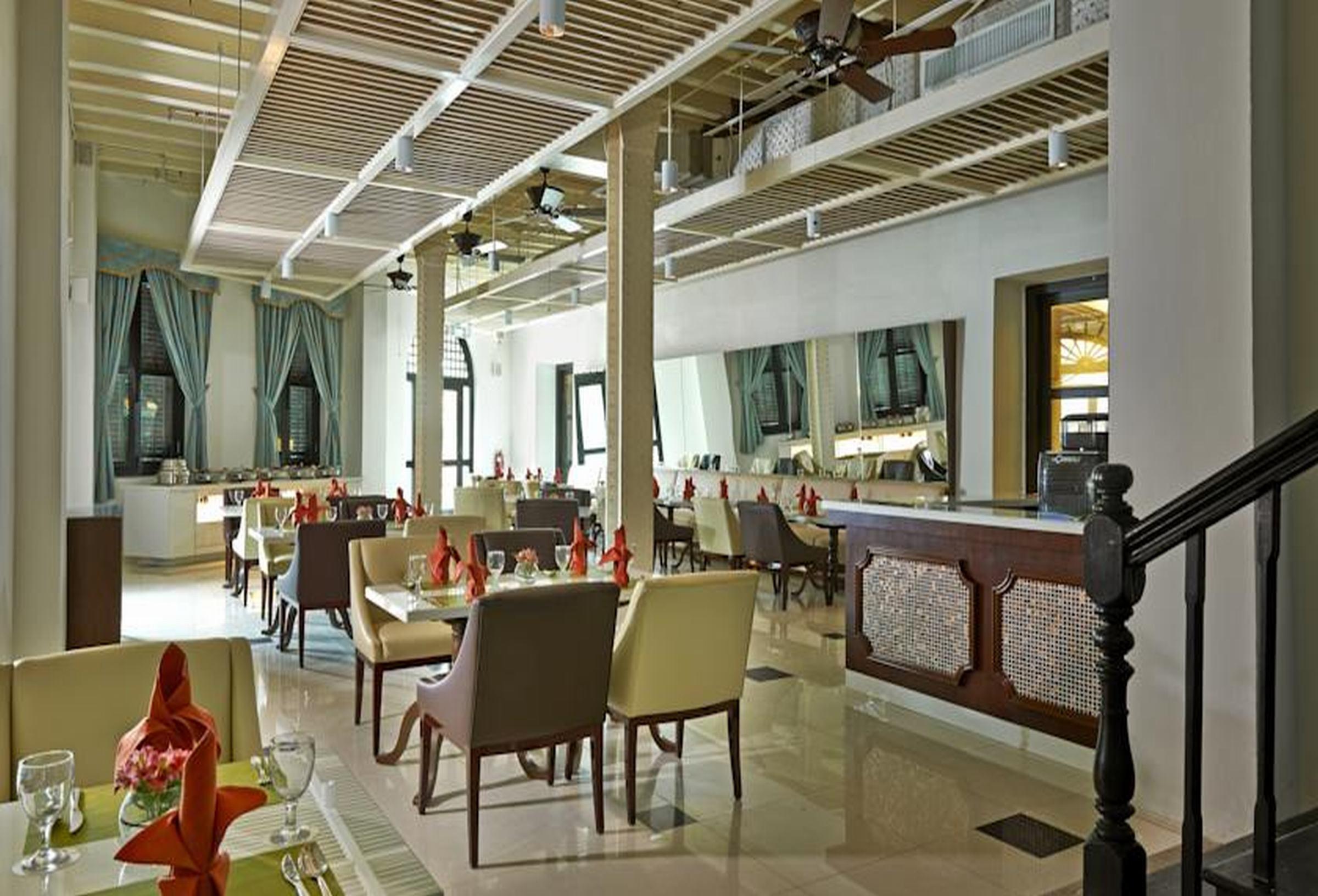Royale Chulan Penang Hotel Джордж Таун Екстериор снимка