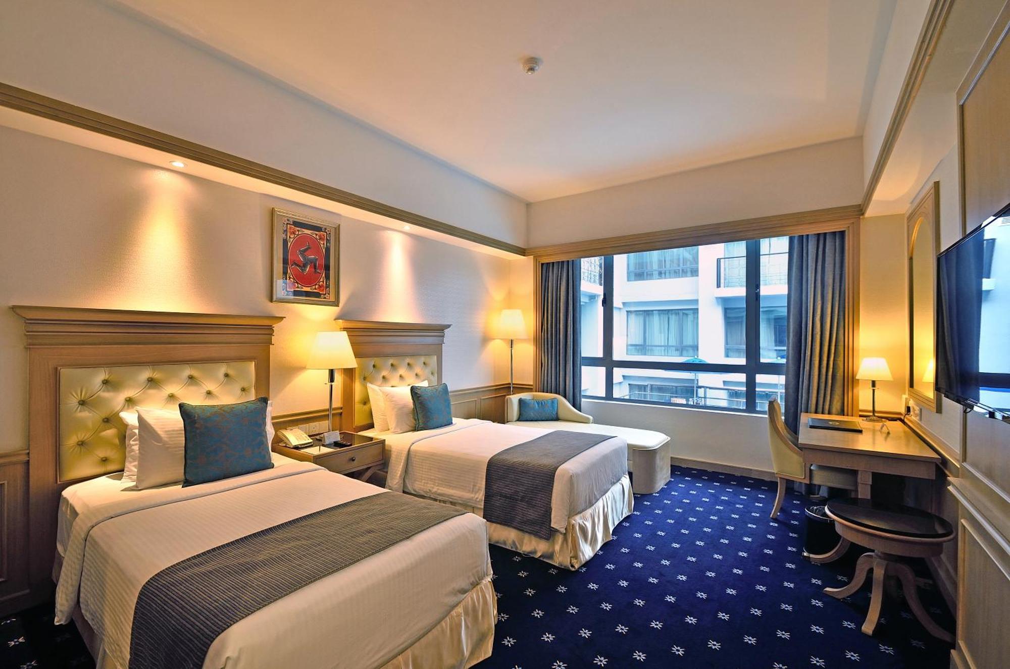 Royale Chulan Penang Hotel Джордж Таун Екстериор снимка