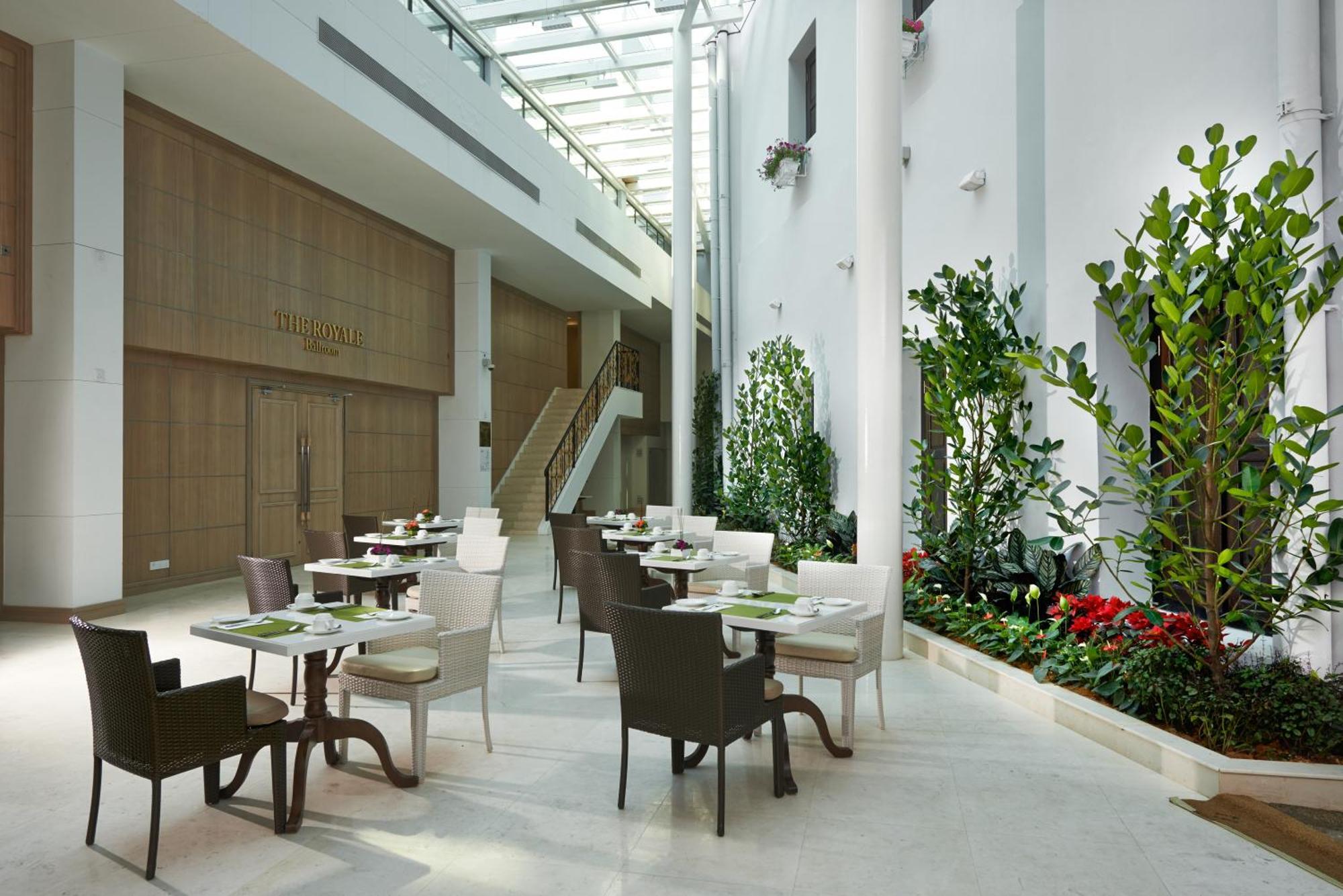 Royale Chulan Penang Hotel Джордж Таун Екстериор снимка